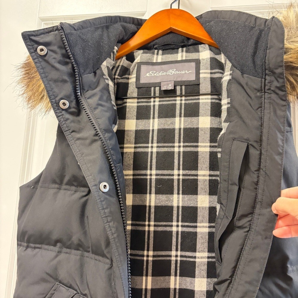 Eddie Bauer Down Puffer Vest with Faux Fur Hood Black – M - Picture 6 of 10